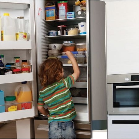 Šaldytuvo durų užraktas nuo vaikų tinka bet kokiems saldituvams
