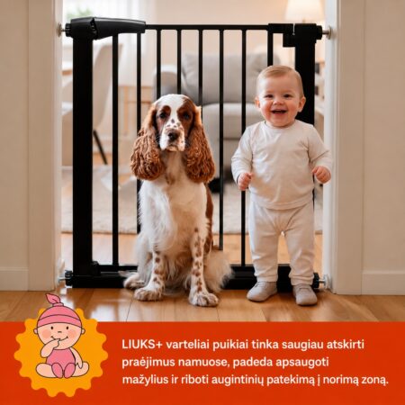 Juodi apsauginiai varteliai vaikams LIUKS+ namų praėjimams atskirti, padedantys saugiau apriboti mažylių ir augintinių patekimą į tam tikras zonas.